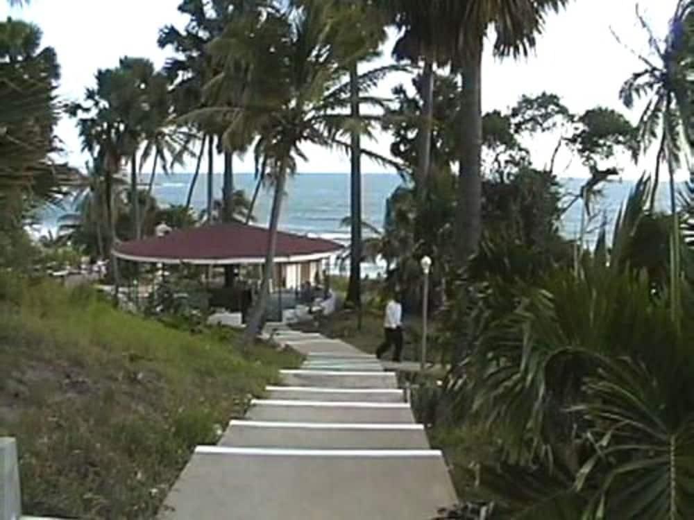 Treasure Beach Hotel Luaran gambar